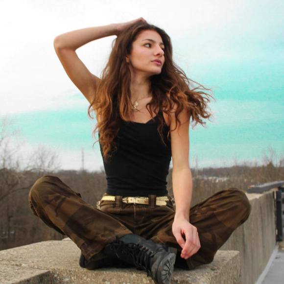 skylaryannello